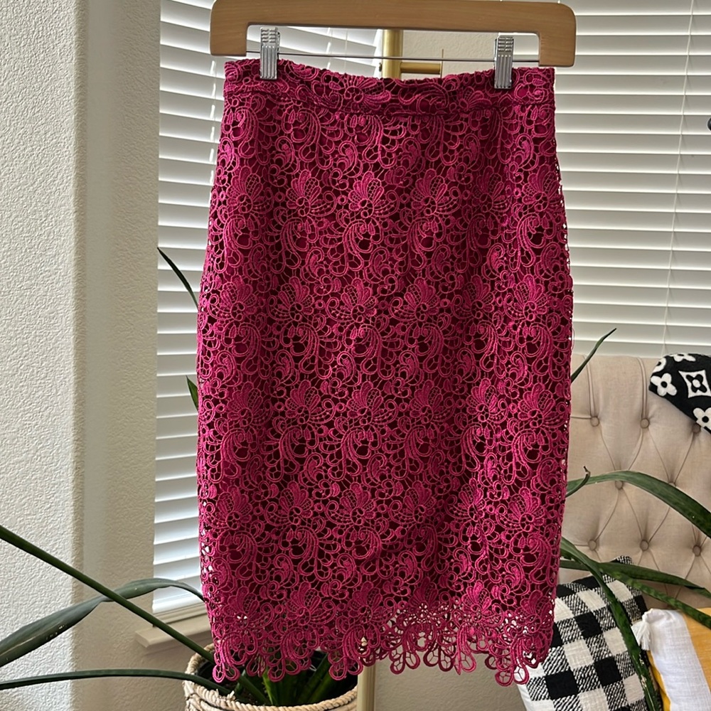 NIKIBIKI Cranberry Red Full Lace Crochet Pencil Skirt Women’s Size S